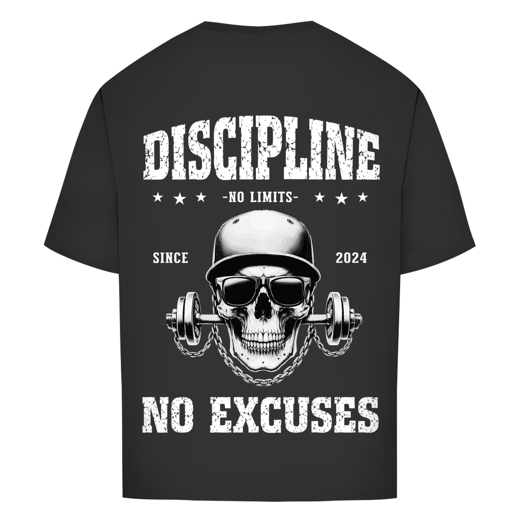 Das State Your Mind Oversize Shirt Discipline in schwarz zeigt einen Totenkopf mit Sonnenbrille und Helm, der in eine Langhantel beißt, mit "DISCIPLINE - NO LIMITS" oben, "NO EXCUSES" unten und 2024 Aufdruck - perfekter Herren Gymshirt Style.