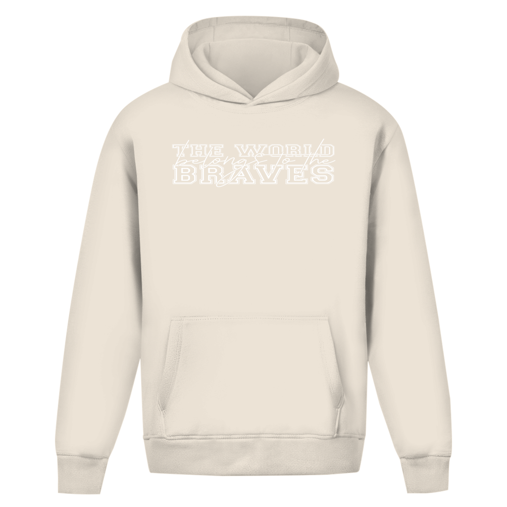Der State Your Mind Oversize Hoodie Braves ist cremefarben, aus hochwertiger Baumwollmischung, mit Kapuze, Fronttasche und "THE WORLD BRAVES" in fettgedruckter, weiß umrandeter Schrift auf der Brust.