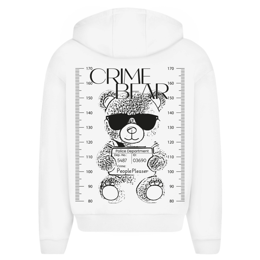 Der State Your Mind Zipper Hoodie Crime Bear zeigt einen Teddybären mit Sonnenbrille vor einer Polizeiaufstellung, der ein "Police Department"- und "People Pleaser"-Schild in der Hand hält, darüber steht "CRIME BEAR".